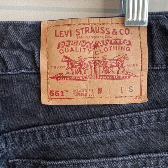Vintage Levi’s 551 1995 Relxed fit Tapered Leg Jean 16 - Picture 4 of 11